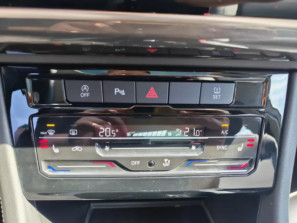Jetta VS7 Jetta VS7 2022 280TSI Automatic High Gloss Glory Edition 2023 — thumbnail 5