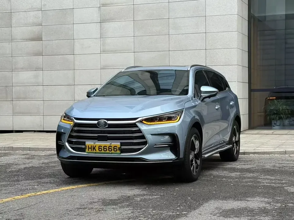 BYD Tang DM Tang DM 2023 DM-i Champion Edition 112KM Premium 2023 — photo 1, buy with delivery to Moscow