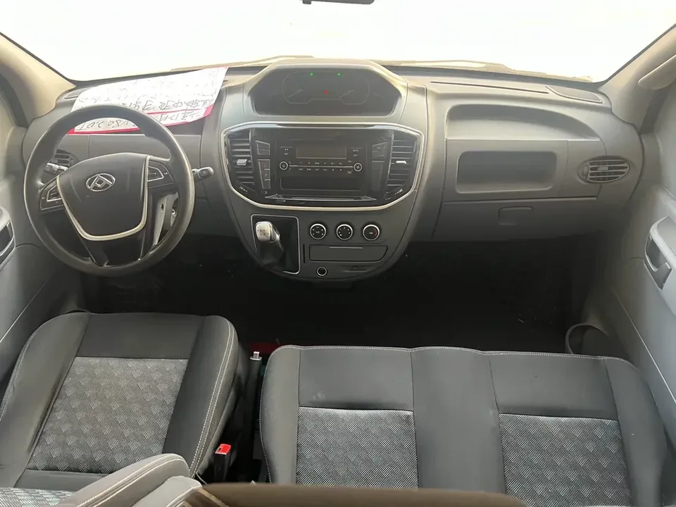 Datong Xintu V80 Xintu V80 2021 2.0T 6-speed manual Aoyuntong short-axle mid-top 5/6/7/8/9 seats 2022 — thumbnail 3