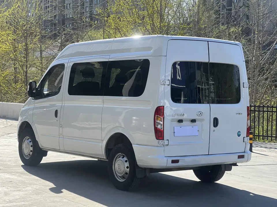 Datong Xintu V80 Xintu V80 2021 2.0T 6-speed manual Aoyuntong short-axle mid-top 5/6/7/8/9 seats 2022 — thumbnail 4