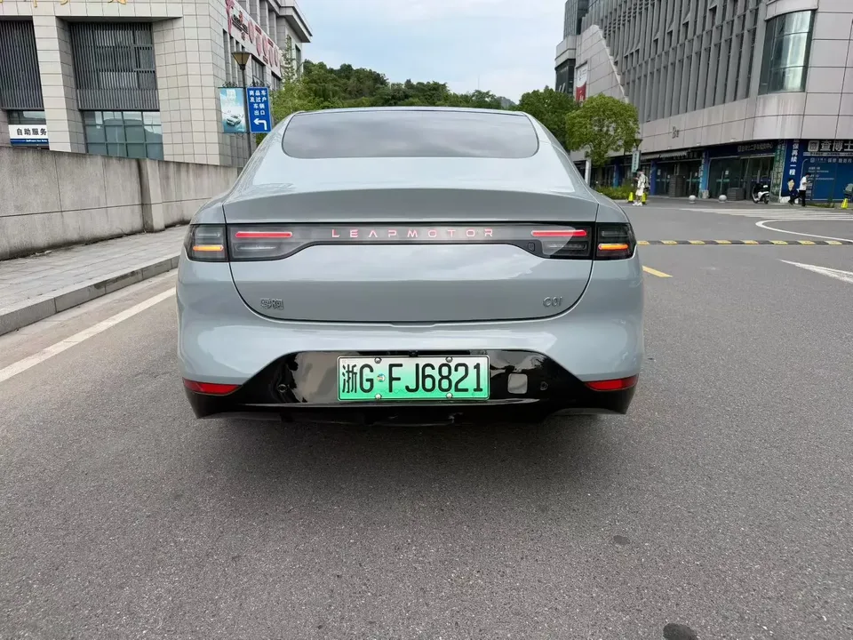 Leapmotor Zero running C01 Zero running C01 2024 Extended Range 216 Premium Edition 2024 — thumbnail 2
