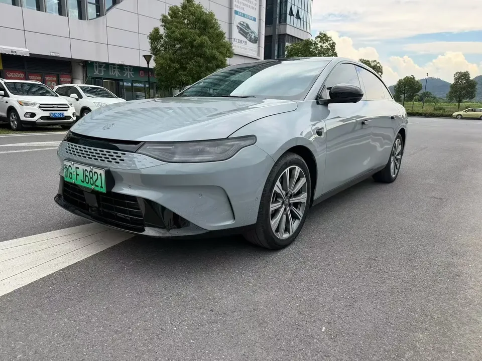 Leapmotor Zero running C01 Zero running C01 2024 Extended Range 216 Premium Edition 2024 — photo 1, buy with delivery to Moscow