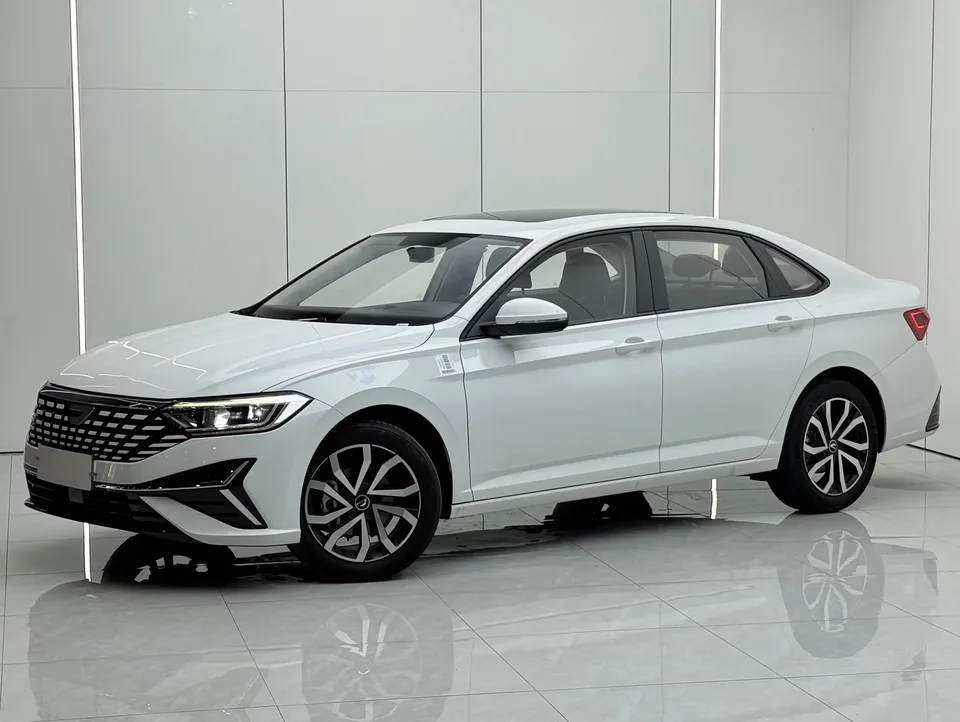 Jetta VA7 Jetta VA7 2025 1.4T First Come First Served Edition 2025 — photo 1, buy with delivery to Moscow