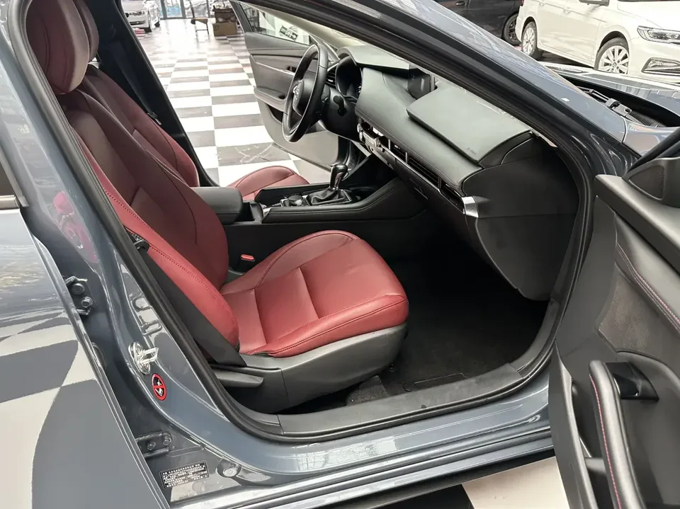 Mazda Axela Mazda3 Angkesela 2022 2.0L Automatic Quality Edition 2022 — thumbnail 5