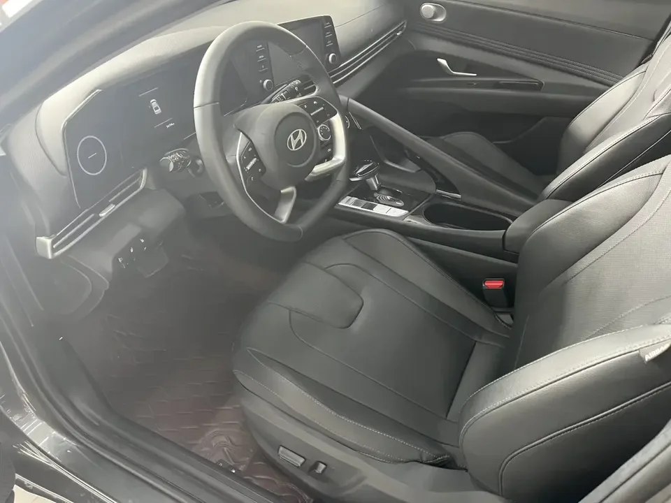 Hyundai Elantra Elantra 2023 1.5L CVT GLX Elite Edition 2024 — thumbnail 3