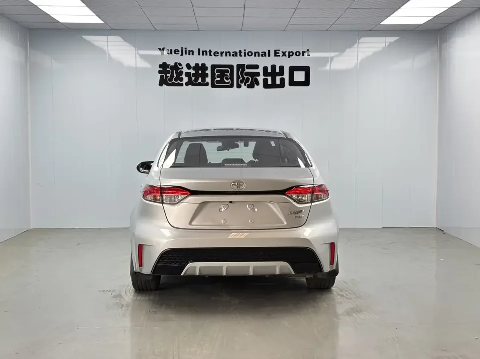 Toyota Levin Lei Ling 2022 185T CVT Sports Edition 2022 — thumbnail 2