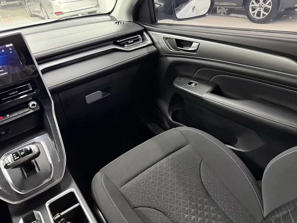 Haval M6 Haval M6 2023 PLUS 1.5T DCT Elite Smart Link 2023 — thumbnail 3