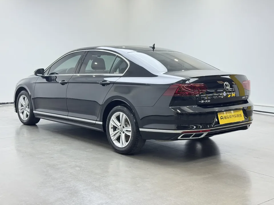 Volkswagen Magotan Magotan 2023 2 millionth anniversary edition 280TSI DSG comfort model 2024 — thumbnail 2
