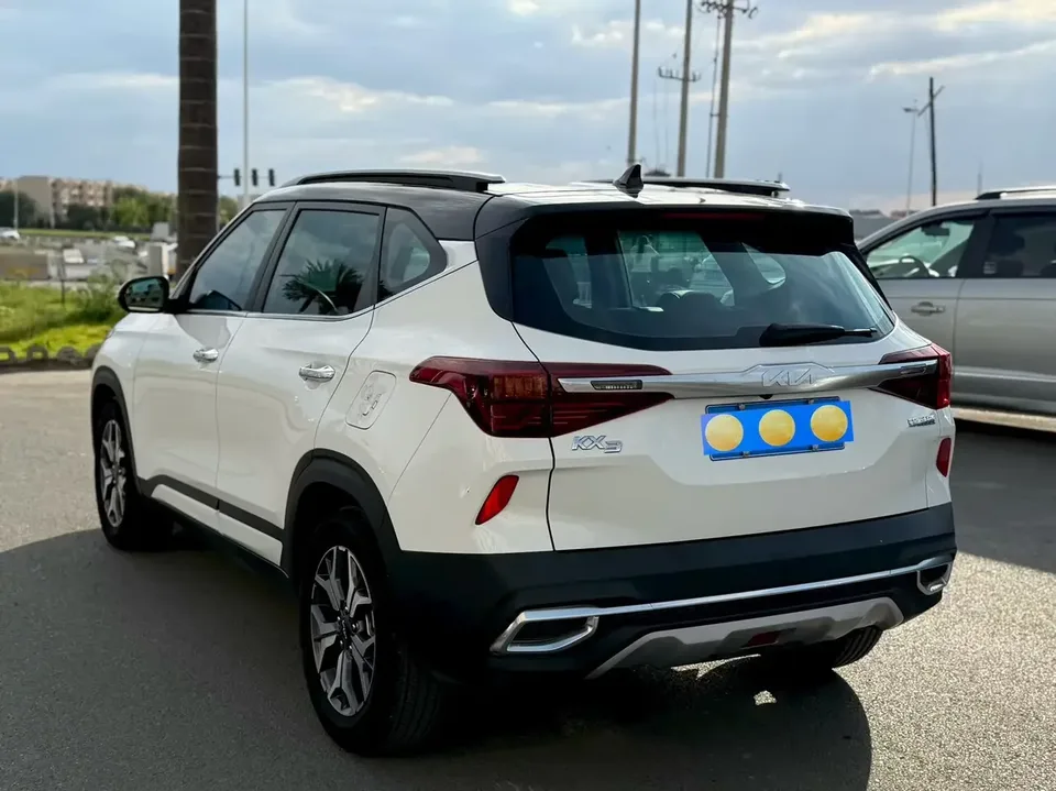 Kia Run proudly Run proudly 2021 1.5L CVT Trend Edition 2023 — thumbnail 4