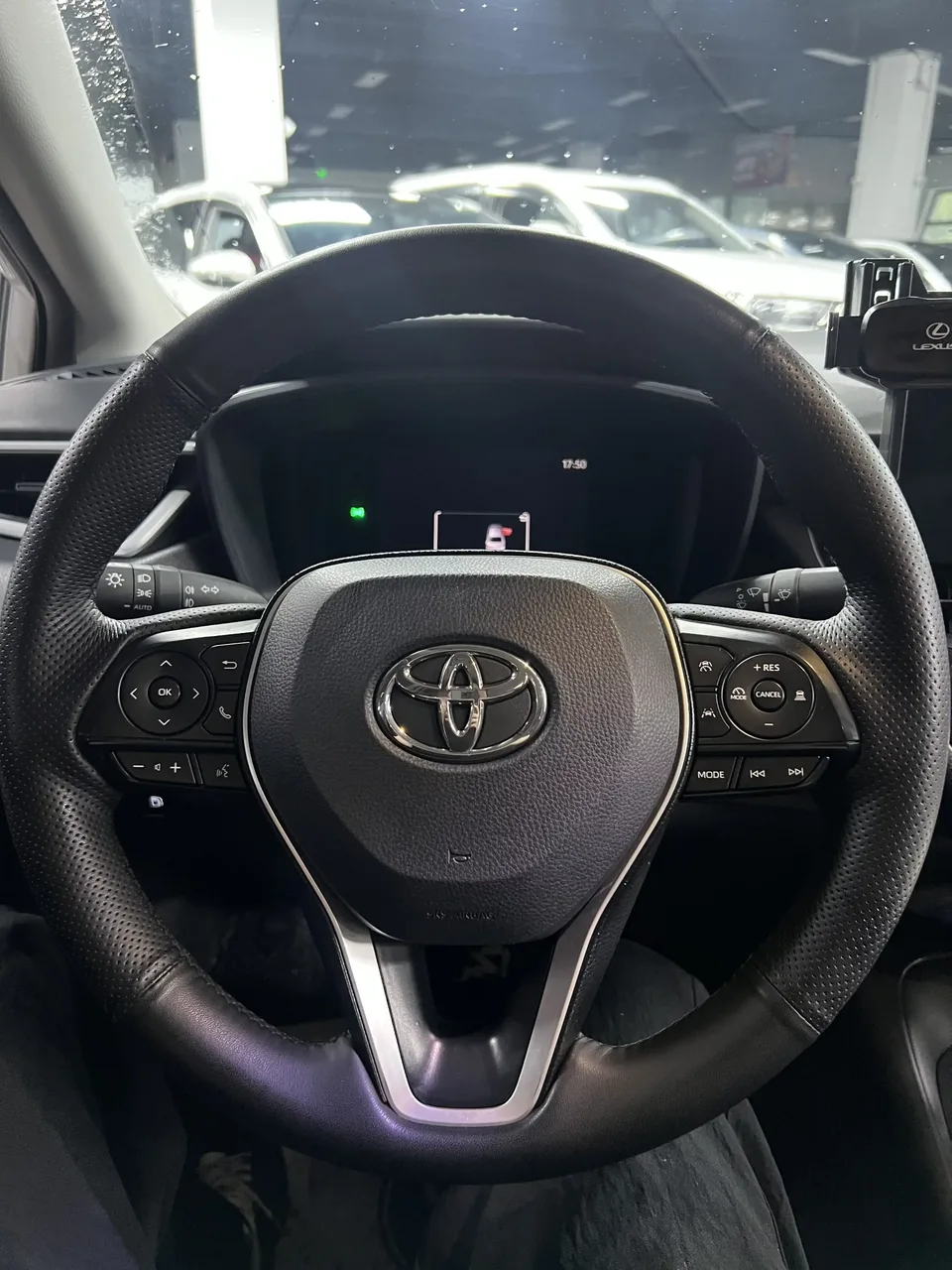 Toyota Corolla Corolla 2022 Dual Engine 1.8L E-CVT Pioneer Edition 2023 — thumbnail 3