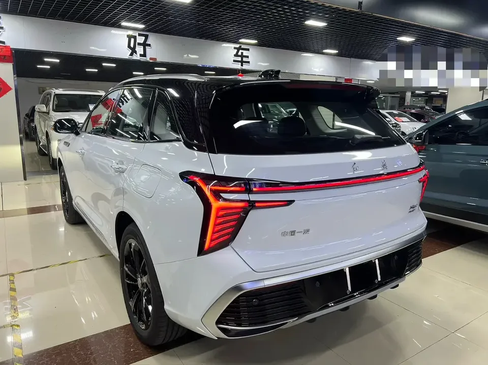 Hongqi HS3 PHEV Hongqi HS3 PHEV 2025 117km Jinwei PLUS version 2026 — thumbnail 2
