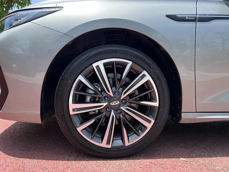 Chery Arrizo 8 Arrizo 8 2025 1.6TGDI DCT Intelligence 2025 — thumbnail 3