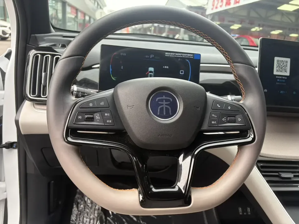 BYD Song Pro DM Song Pro DM 2024 DM-i Honor Edition 71km Pilot Edition 2024 — thumbnail 4