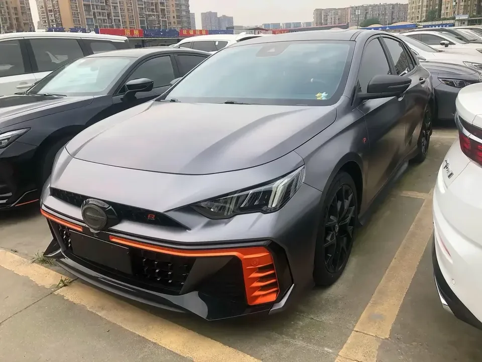 GAC Trumpchi Empow Shadow Leopard 2022 270T J16 R-Style Track Edition 2022 — фото 1, купить с доставкой в Москву