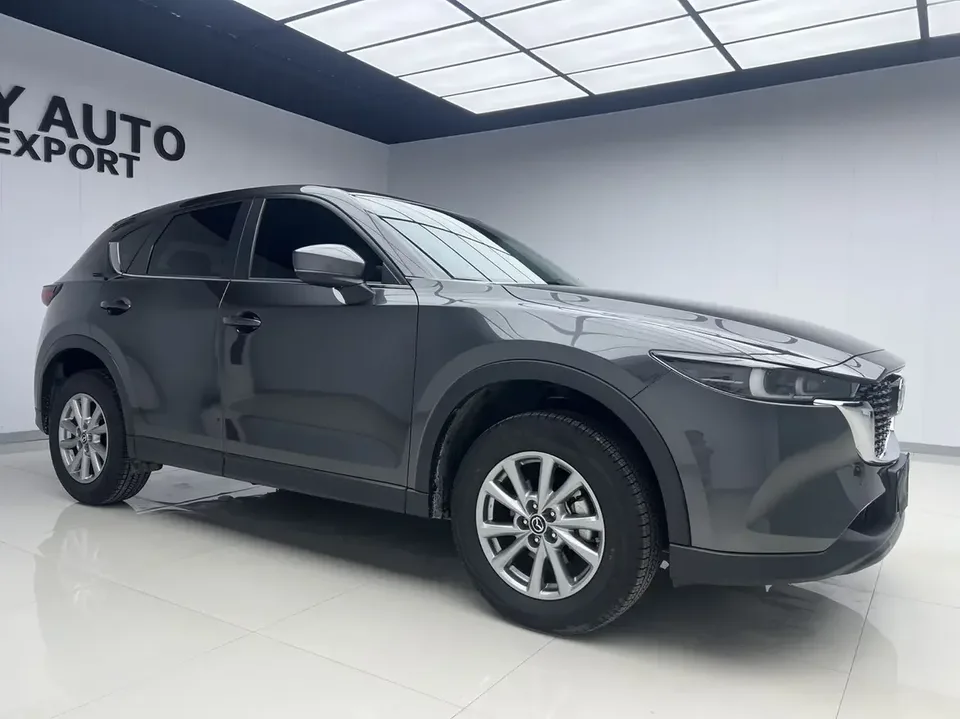 Mazda CX-5 Mazda CX-5 2024 2.0L Automatic 2WD Comfort 2024 — photo 1, buy with delivery to Moscow