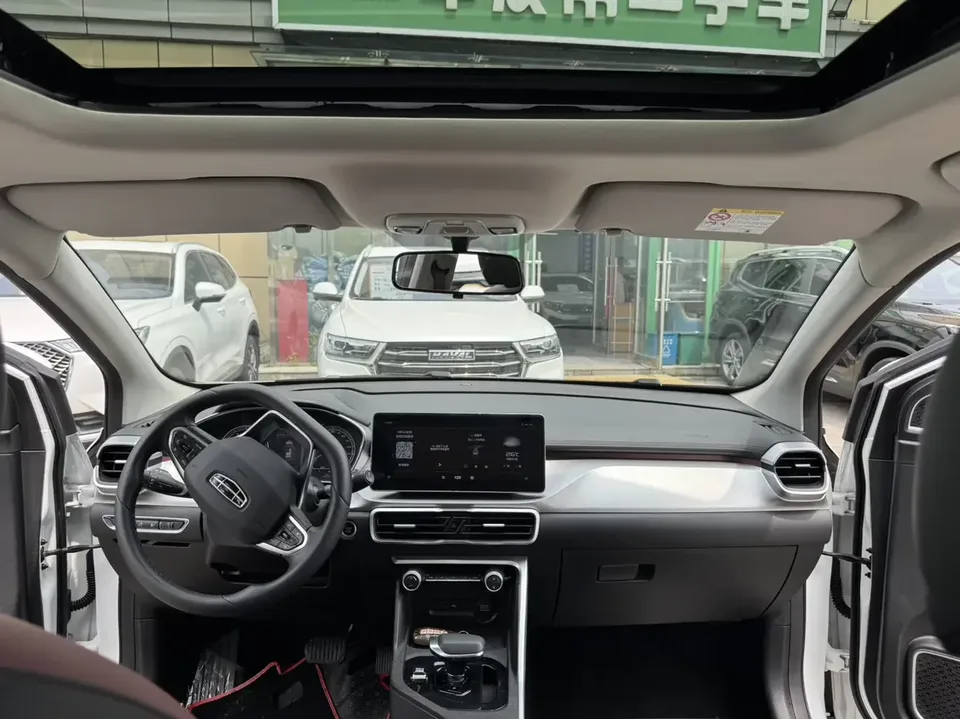 Geely Coolray SX11 Binyue 2021 240T DCT Diamond Edition 2022 — thumbnail 3