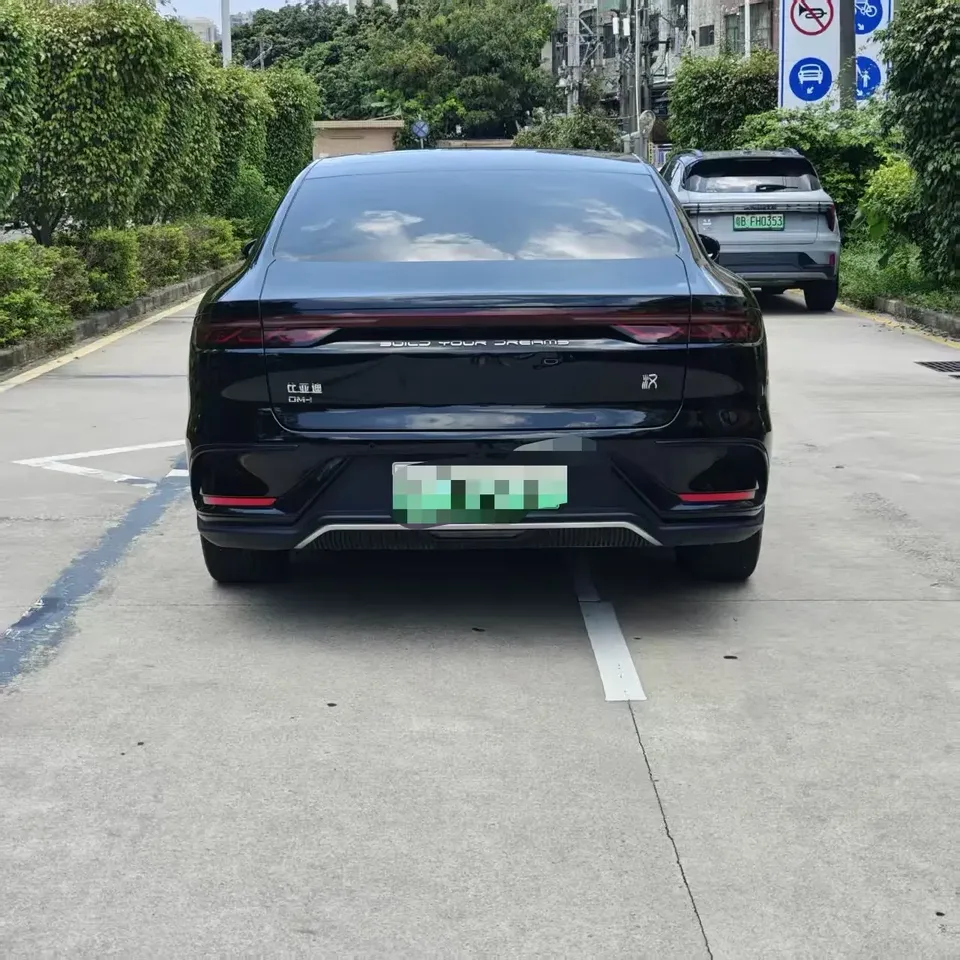 BYD Han DM Chinese DM 2022 DM-i 121KM Premium 2022 — thumbnail 2
