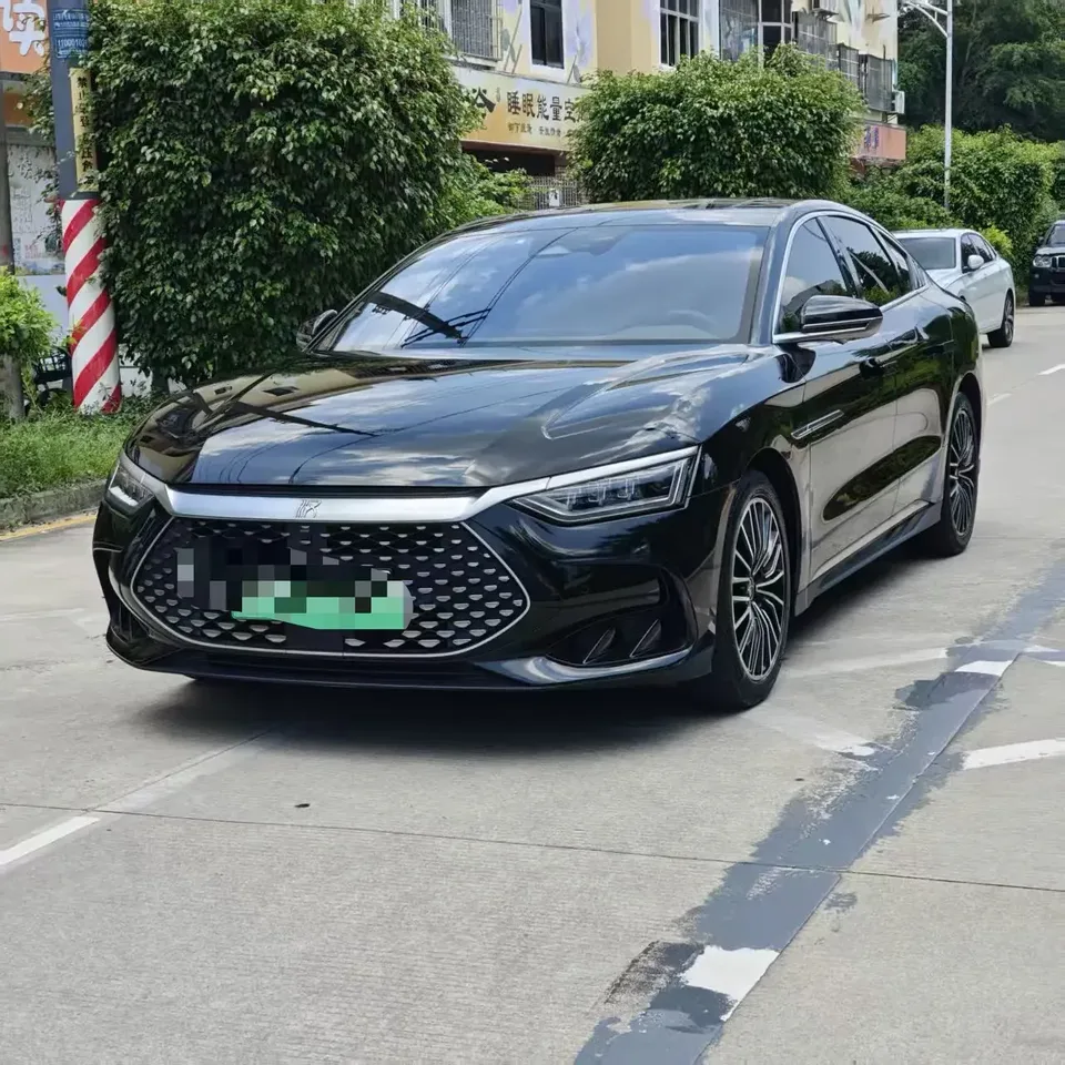 BYD Han DM Chinese DM 2022 DM-i 121KM Premium 2022 — photo 1, buy with delivery to Moscow