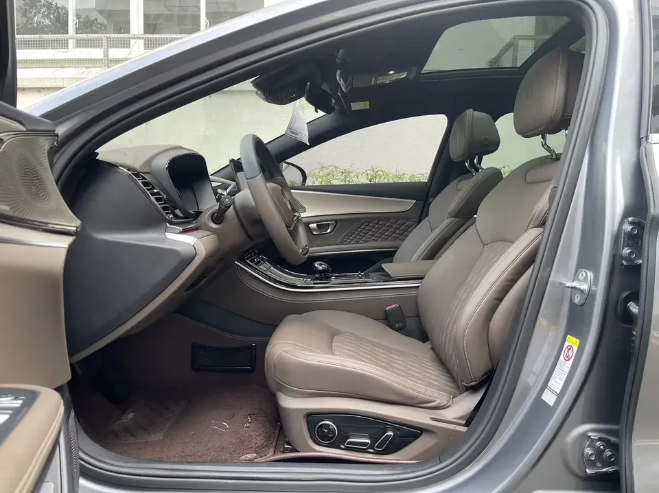 BYD Han DM Chinese DM 2022 DM-i 121KM Premium 2022 — thumbnail 3