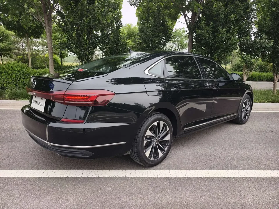 Volkswagen Passat Passat 2024 280TSI Business Edition 2025 — thumbnail 2