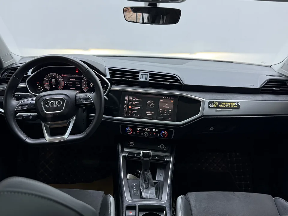 Audi Q3 Audi Q3 2022 35 TFSI Stylish Dynamic 2022 — миниатюра 5