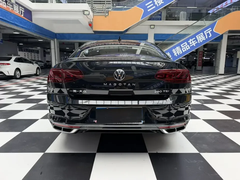 Volkswagen Magotan Magotan 2023 2 millionth anniversary edition 280TSI DSG leading model 2022 — thumbnail 2