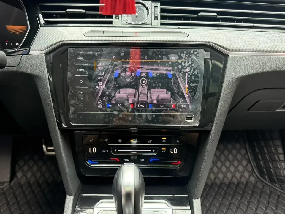 Volkswagen Magotan Magotan 2023 2 millionth anniversary edition 280TSI DSG leading model 2022 — thumbnail 4