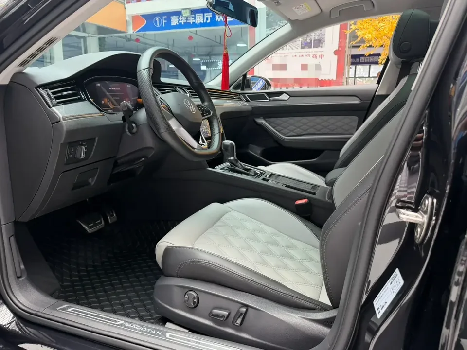 Volkswagen Magotan Magotan 2023 2 millionth anniversary edition 280TSI DSG leading model 2022 — thumbnail 5