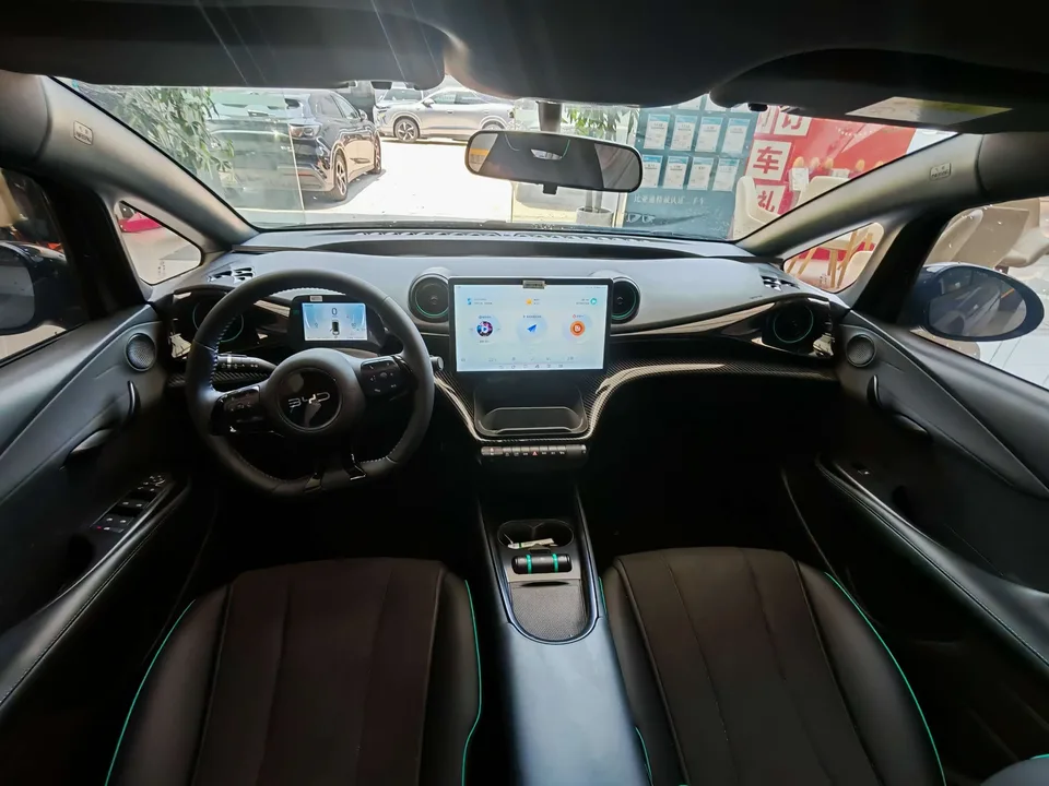 BYD Dolphin dolphin 2025 420KM Free Edition 2024 — thumbnail 5