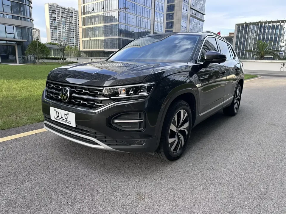 Volkswagen Tayron Tanyue 2022 280TSI 2WD Luxury Smart Edition 2022 — photo 1, buy with delivery to Moscow