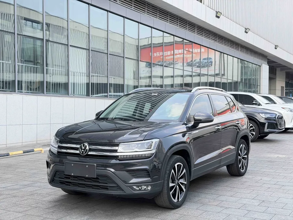 Volkswagen Tharu tuyue 2022 280TSI 2WD Deluxe Edition 2022 — photo 1, buy with delivery to Moscow