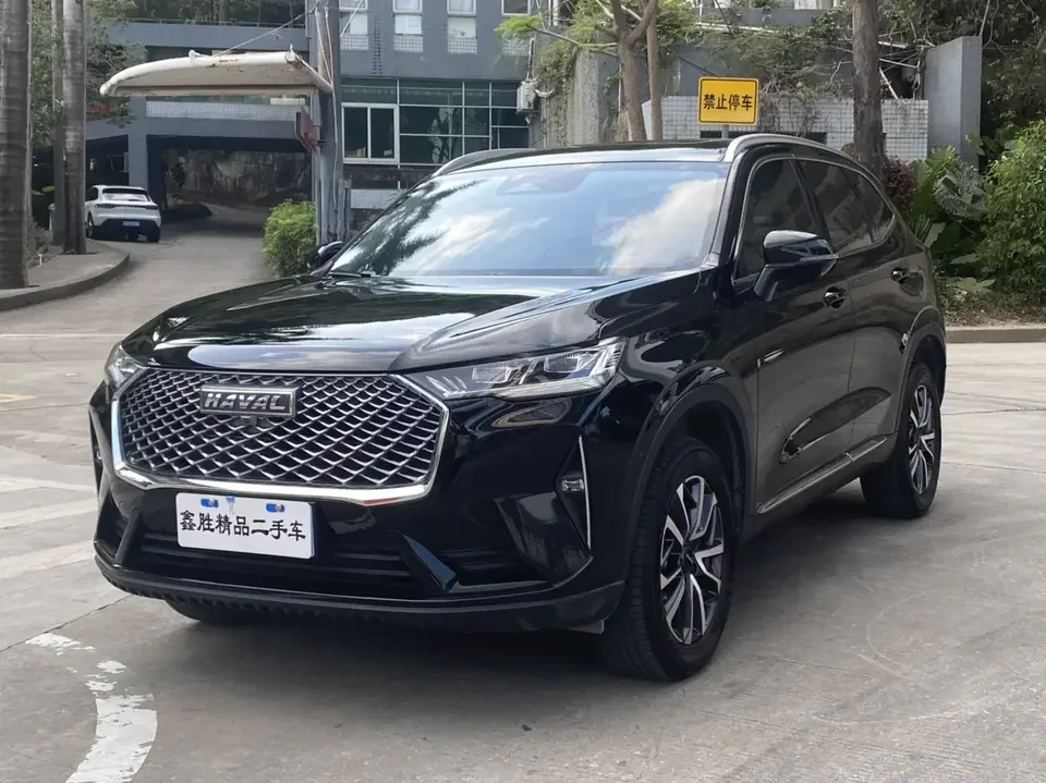 Haval H6 Haval H6 2022 The third generation 1.5T automatic two-wheel drive Max 2023 — photo 1, buy with delivery to Moscow