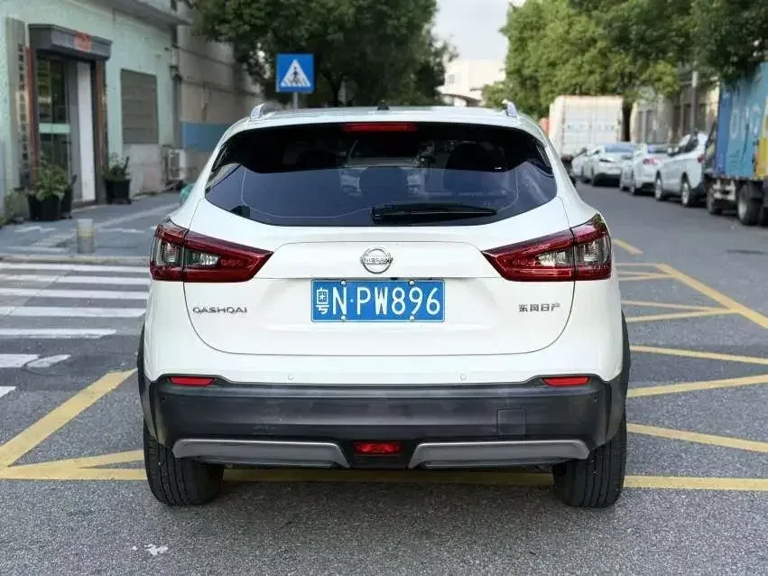 Nissan Qashqai Qashqai 2022 2.0L XV Prem. Deluxe Edition 2023 — thumbnail 2