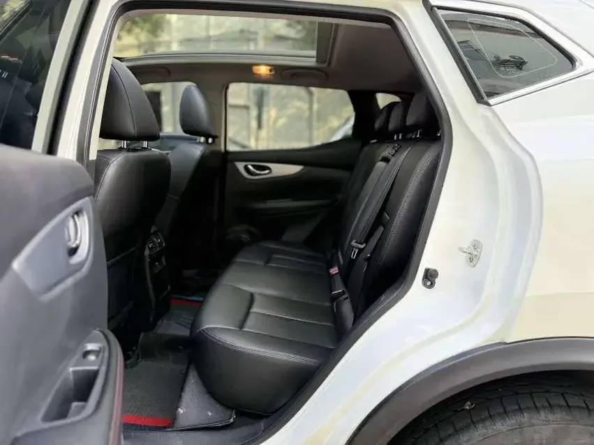Nissan Qashqai Qashqai 2022 2.0L XV Prem. Deluxe Edition 2023 — thumbnail 3