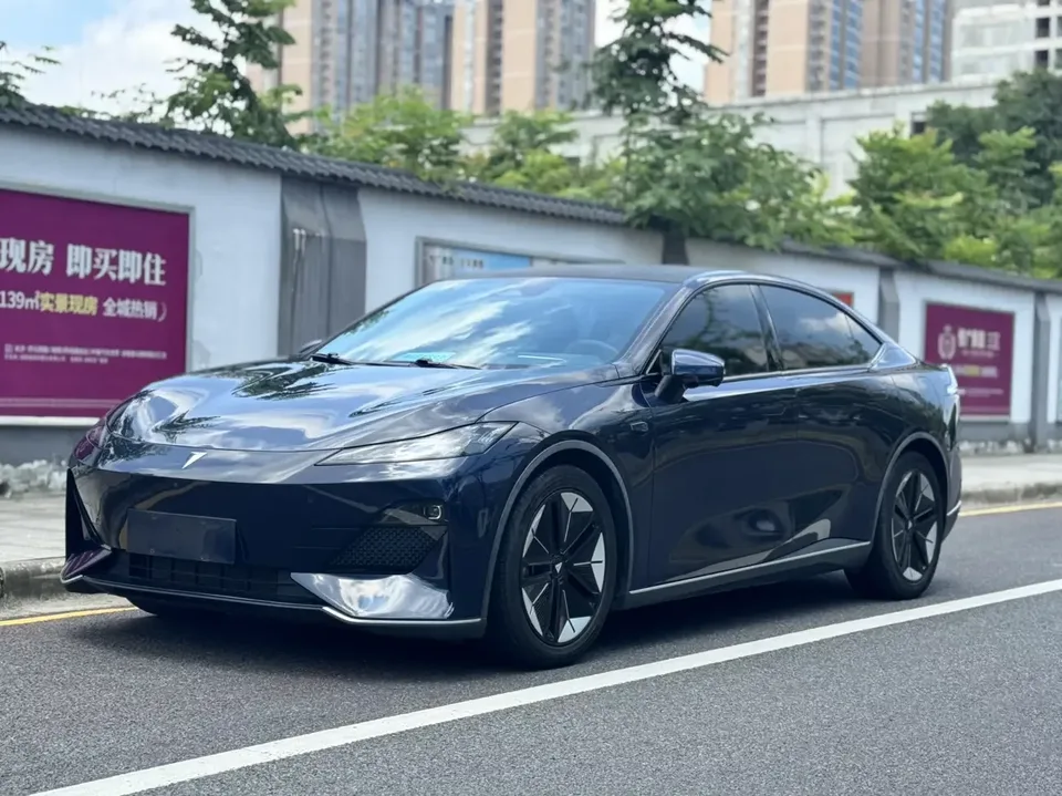 Deepal dark blue SL03 Dark blue SL03 2022 1200 Extended Range 2023 — photo 1, buy with delivery to Moscow