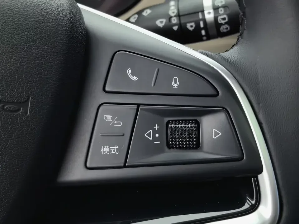 BYD Song MAX DM Song MAX DM 2022 DM-i 105KM Premium 2023 — thumbnail 5