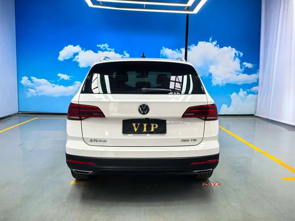 Volkswagen Tharu tuyue 2021 280TSI 2WD Deluxe Edition 2022 — thumbnail 5