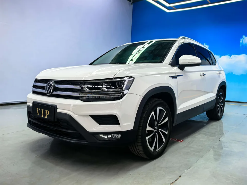 Volkswagen Tharu tuyue 2021 280TSI 2WD Deluxe Edition 2022 — photo 1, buy with delivery to Moscow