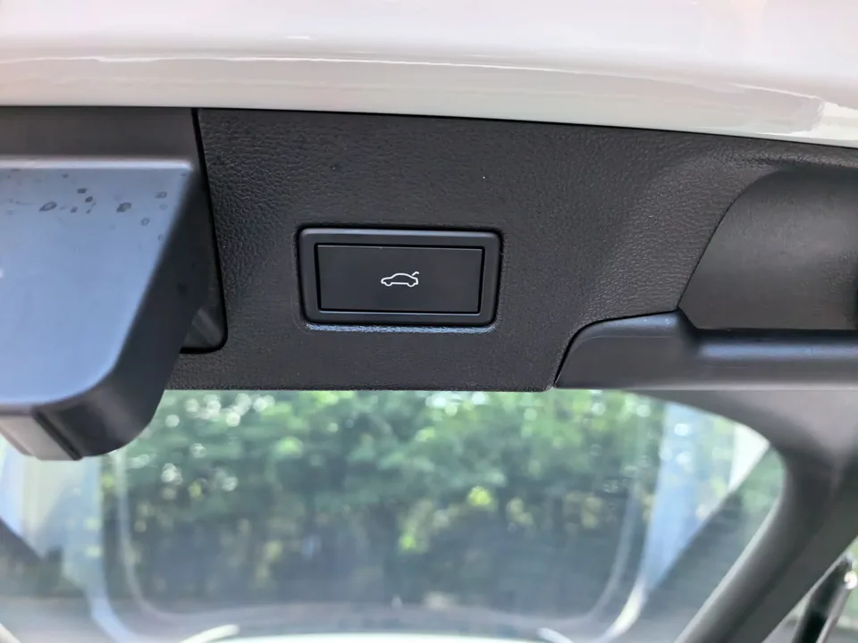 Volkswagen Lamando Lingdu 2024 Lingdu L 280TSI DSG Cool Edition 2024 — thumbnail 3