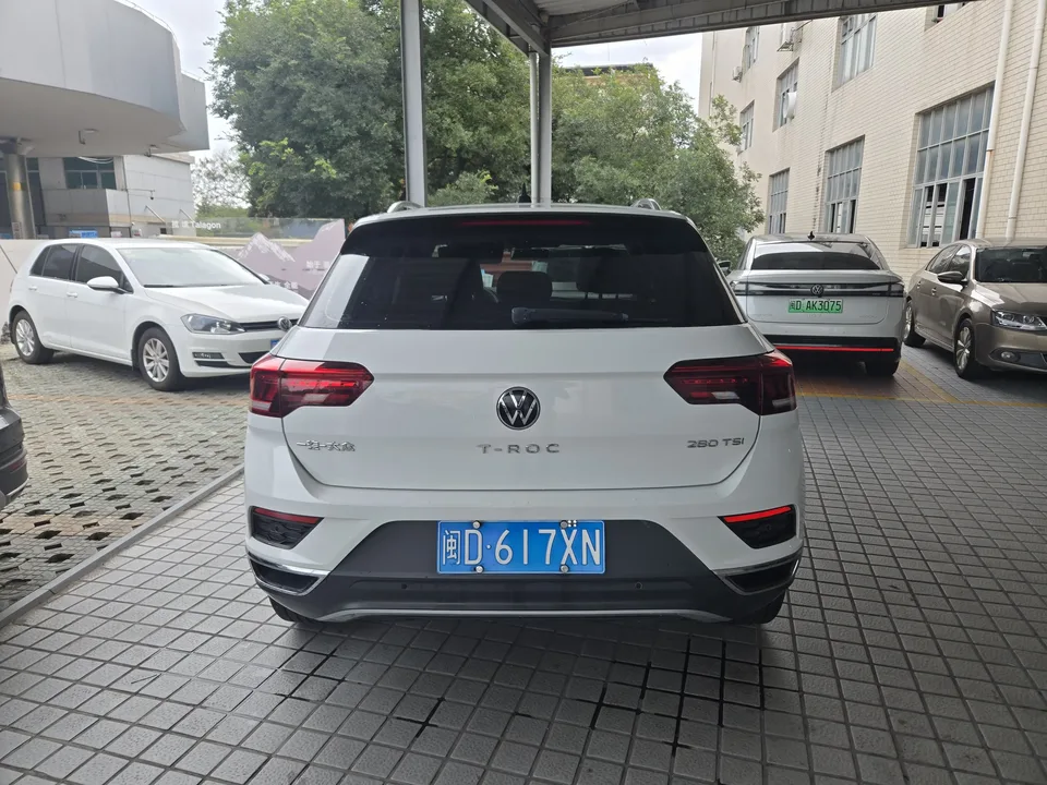 Volkswagen T-Roc TANG 2021 Modified 280TSI DSG 2WD Elite Smart Link Edition 2022 — thumbnail 2