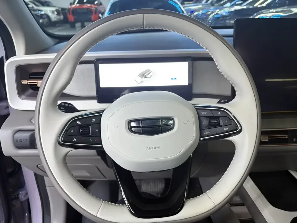 Geely ICON Geely ICON 2026 1.5TD Chocolate Edition 2025 — thumbnail 3