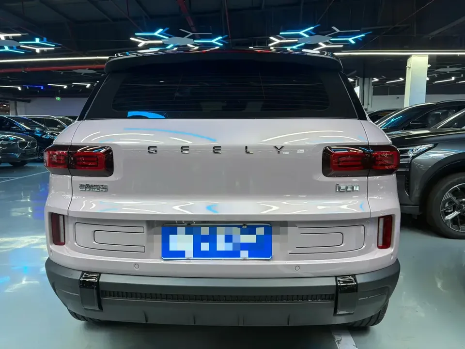 Geely ICON Geely ICON 2026 1.5TD Chocolate Edition 2025 — thumbnail 5