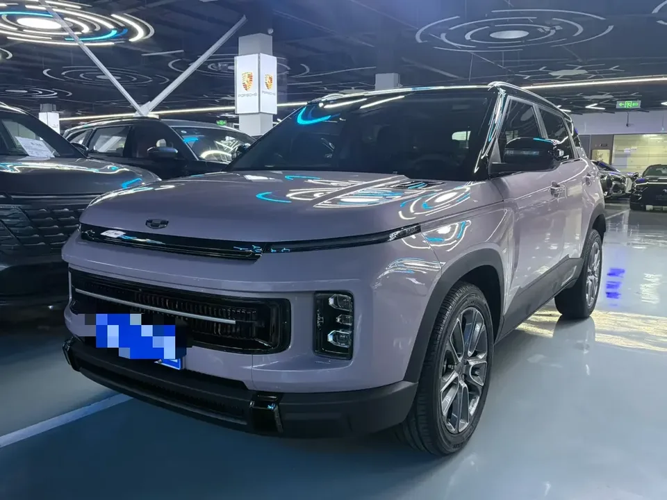 Geely ICON Geely ICON 2026 1.5TD Chocolate Edition 2025 — photo 1, buy with delivery to Moscow