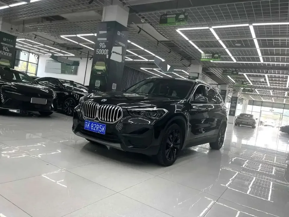 BMW X1 BMW X1 2021 sDrive20Li Fashion Edition 2022 — photo 1, buy with delivery to Moscow