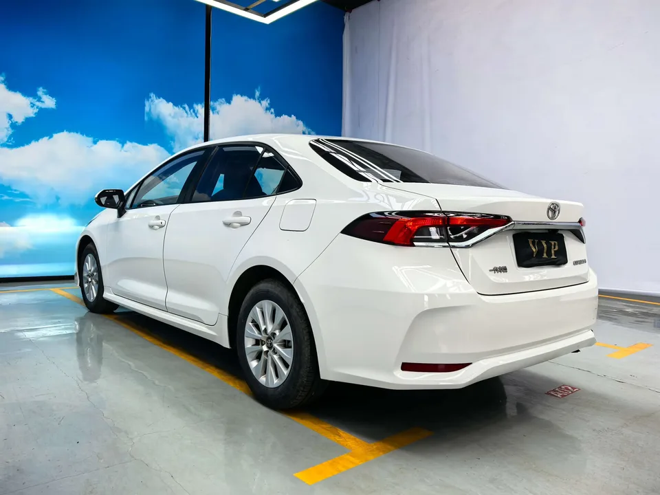 Toyota Corolla Corolla 2022 1.5L CVT Pioneer Edition 2023 — thumbnail 2