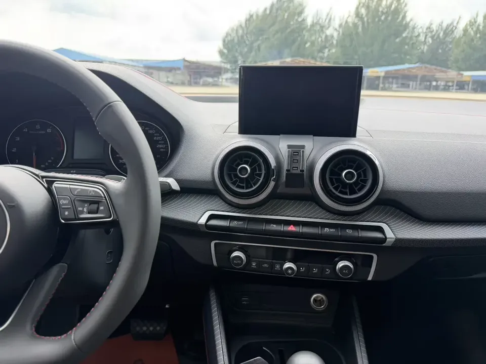 Audi Q2L Audi Q2L 2022 35 TFSI Stylish and Elegant 2022 — thumbnail 3