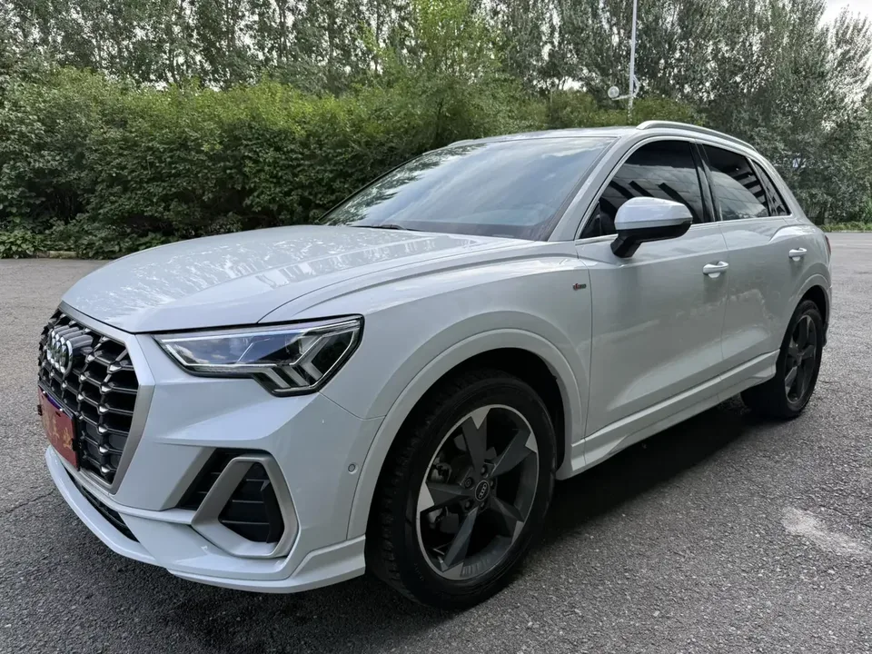 Audi Q3 Audi Q3 2023 35 TFSI Stylish Dynamic 2023 — photo 1, buy with delivery to Moscow