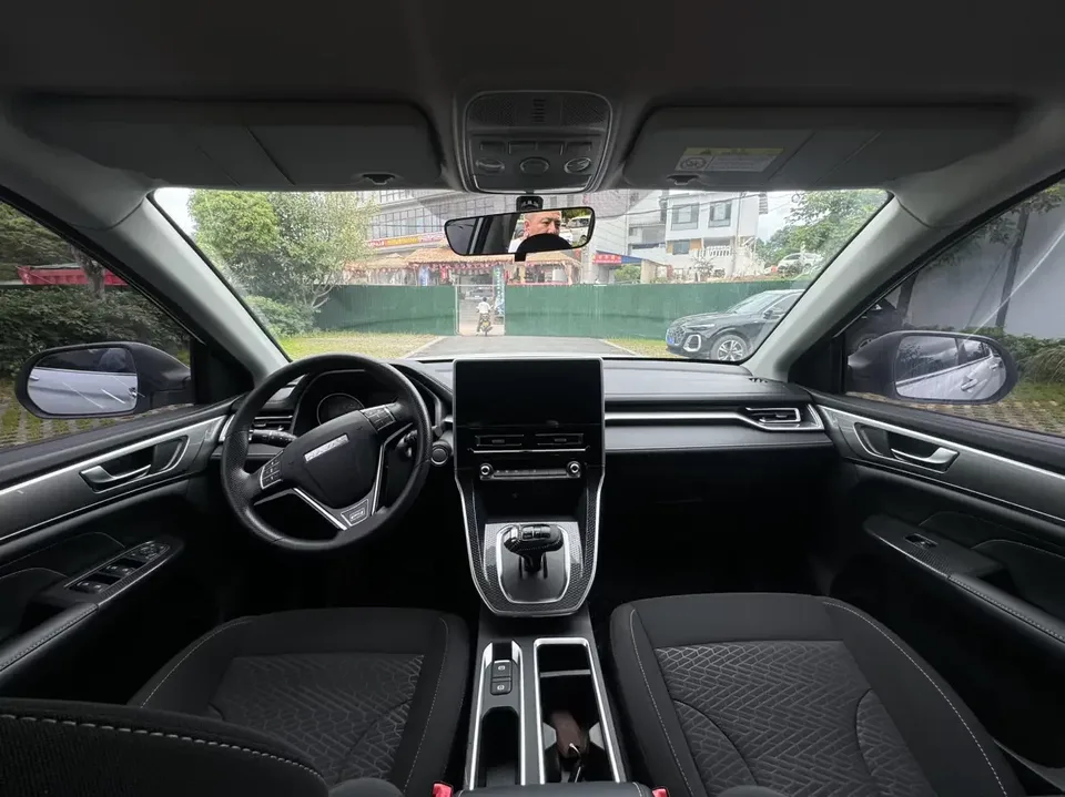 Haval M6 Haval M6 2023 PLUS 1.5T DCT Elite Smart Link 2024 — thumbnail 3
