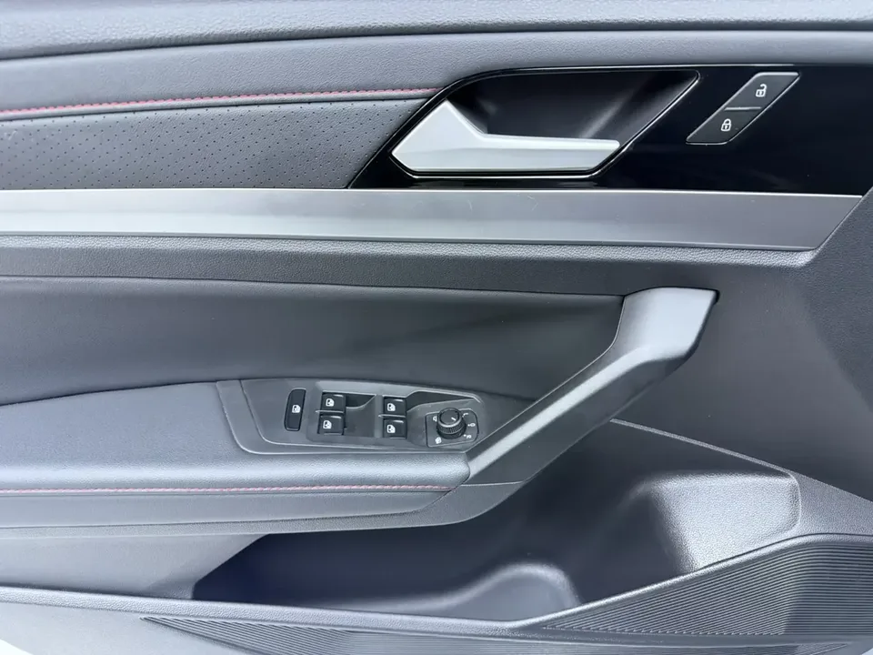 Volkswagen Lavida Lavida 2023 280TSI DSG Starry Sky Edition 2022 — thumbnail 3