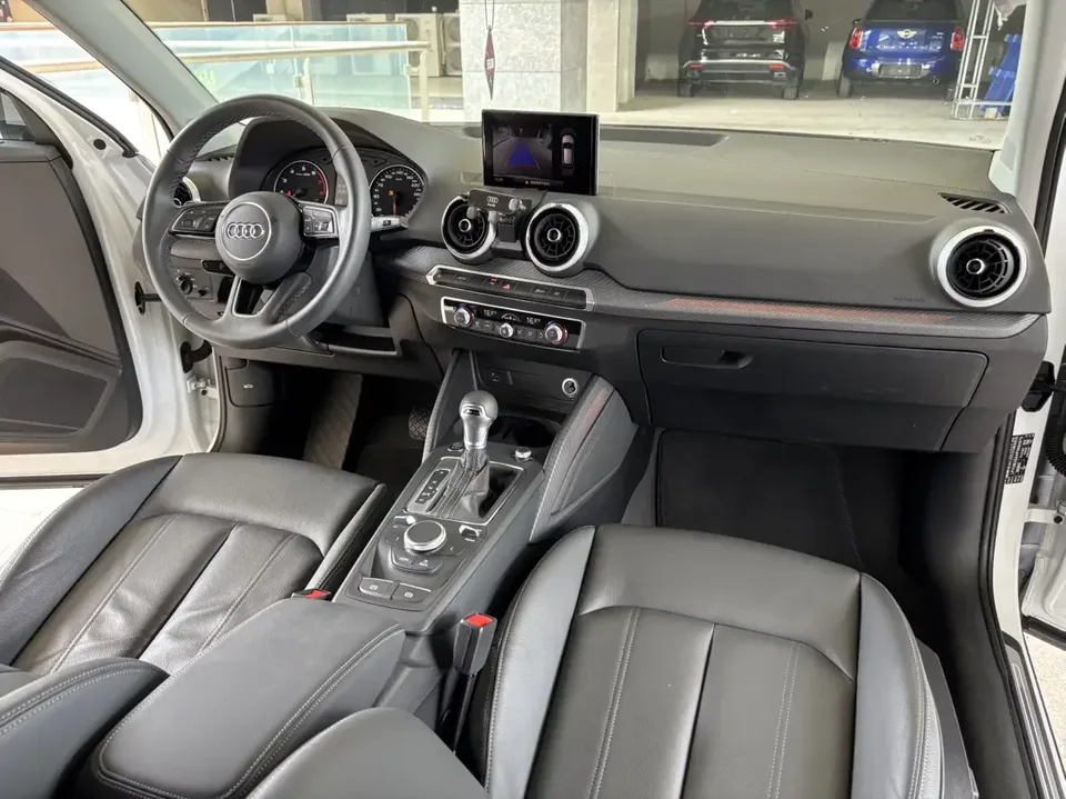 Audi Q2L Audi Q2L 2022 35 TFSI Stylish and Elegant 2023 — миниатюра 5